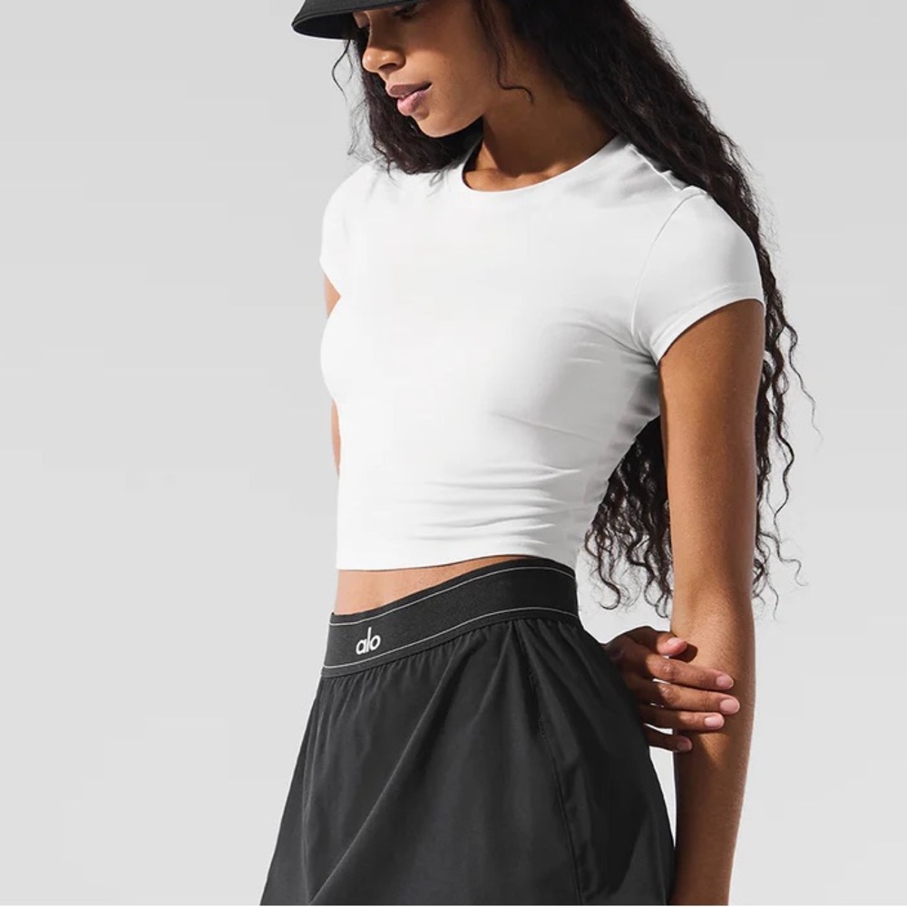 Size small Alo short sleeve crop top